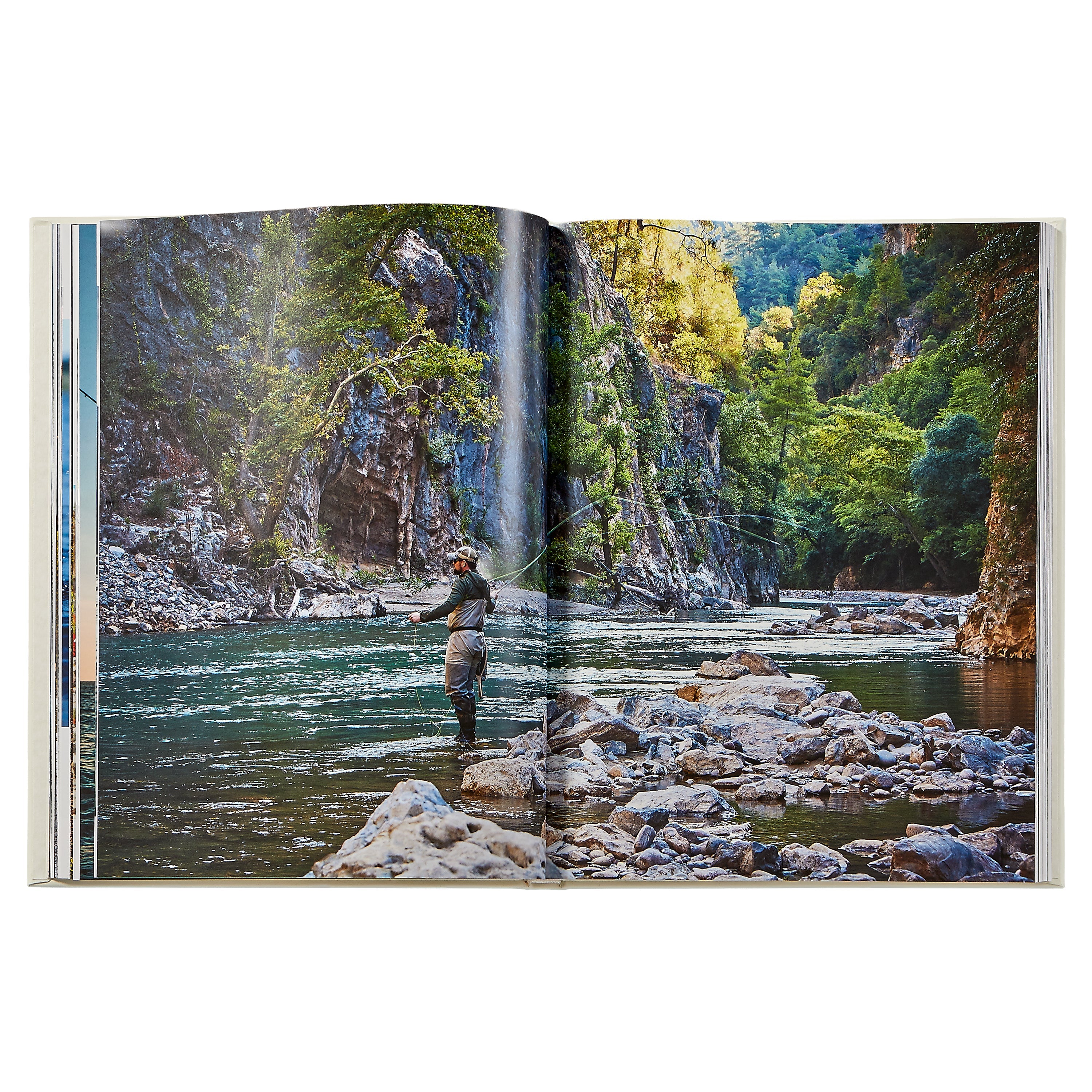 Fishing: The Ultimate Book Leather Edition