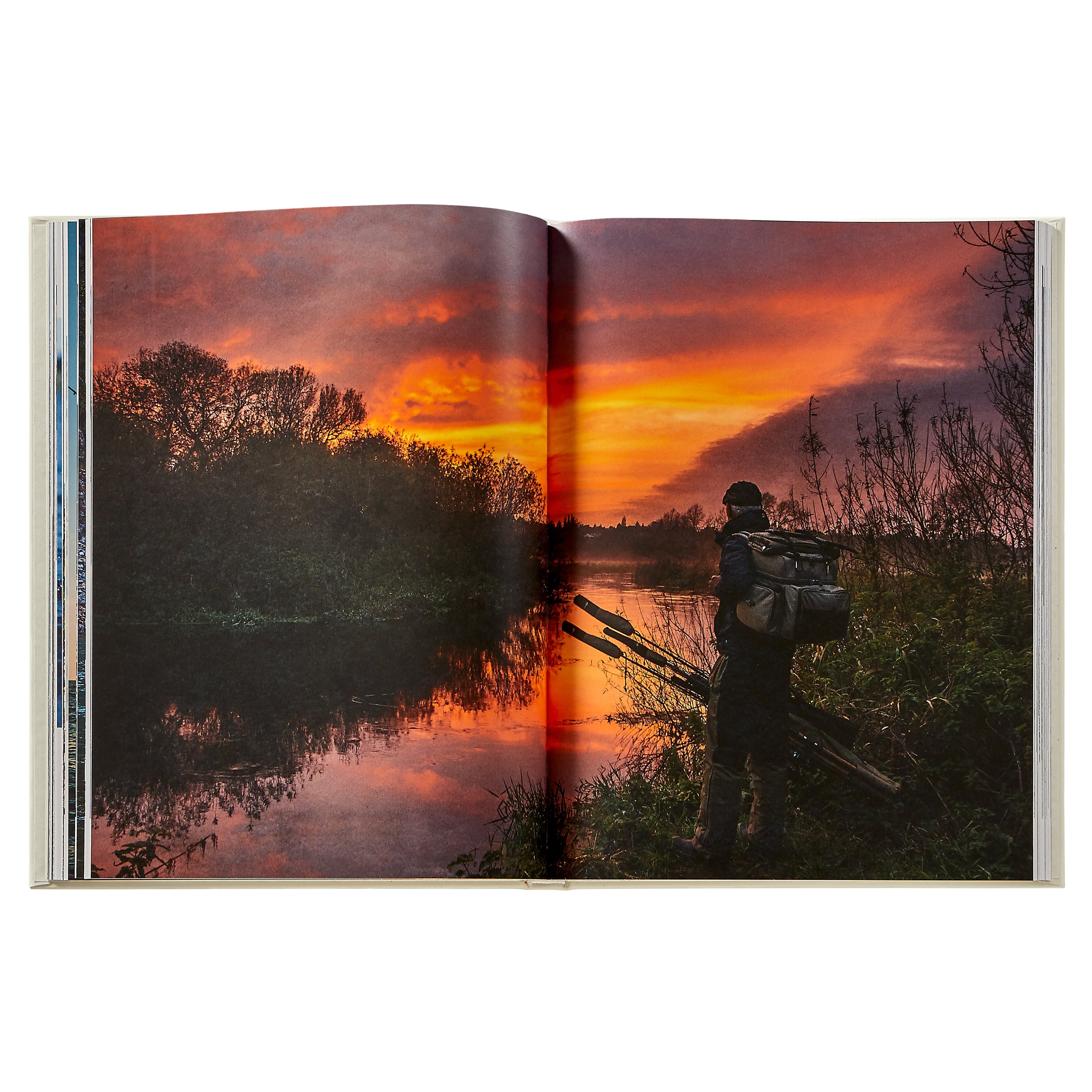 Fishing: The Ultimate Book Leather Edition