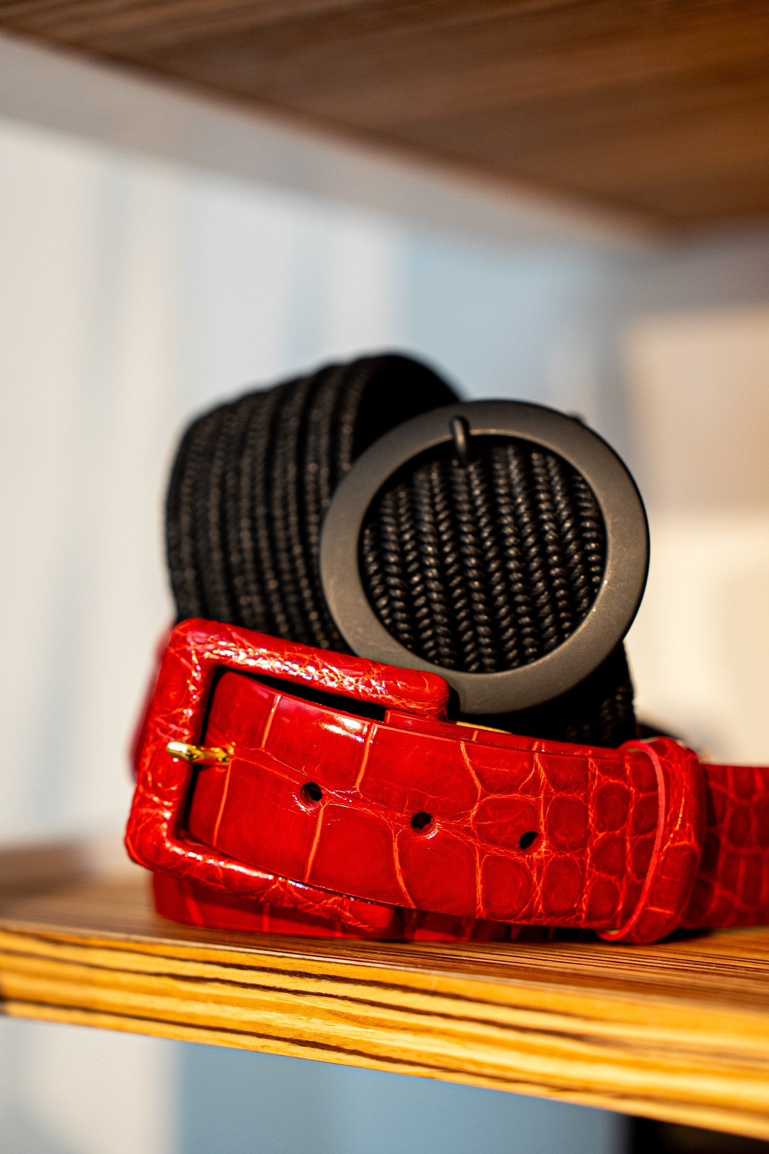 Wide Stretch Belt with Circle Buckle
