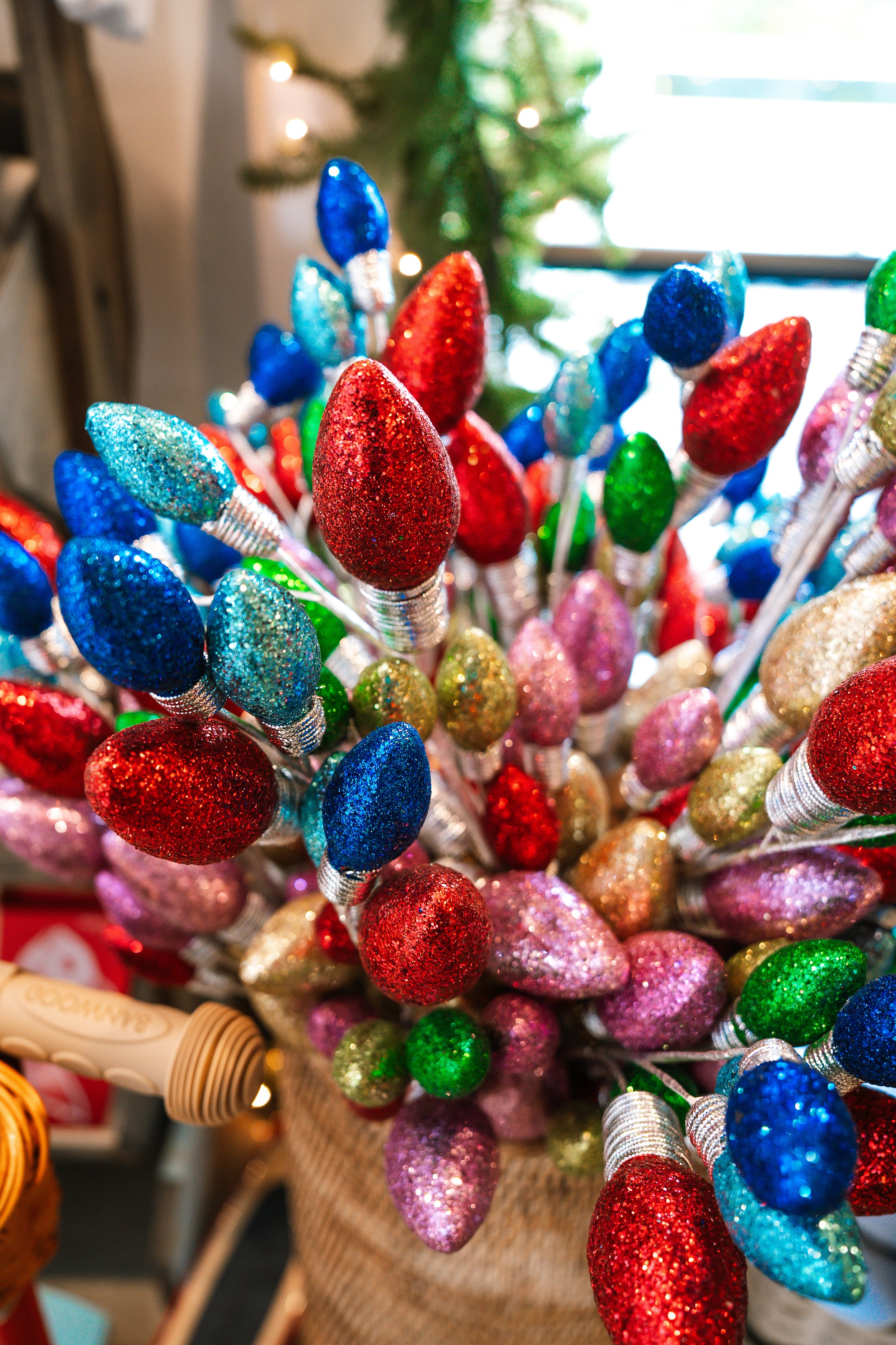 Foam Glitter Light Bulb