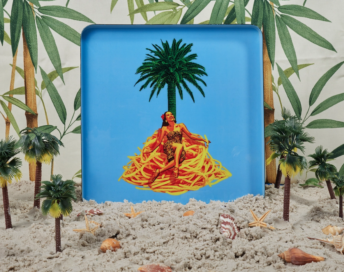 Bolo Island Square Tray