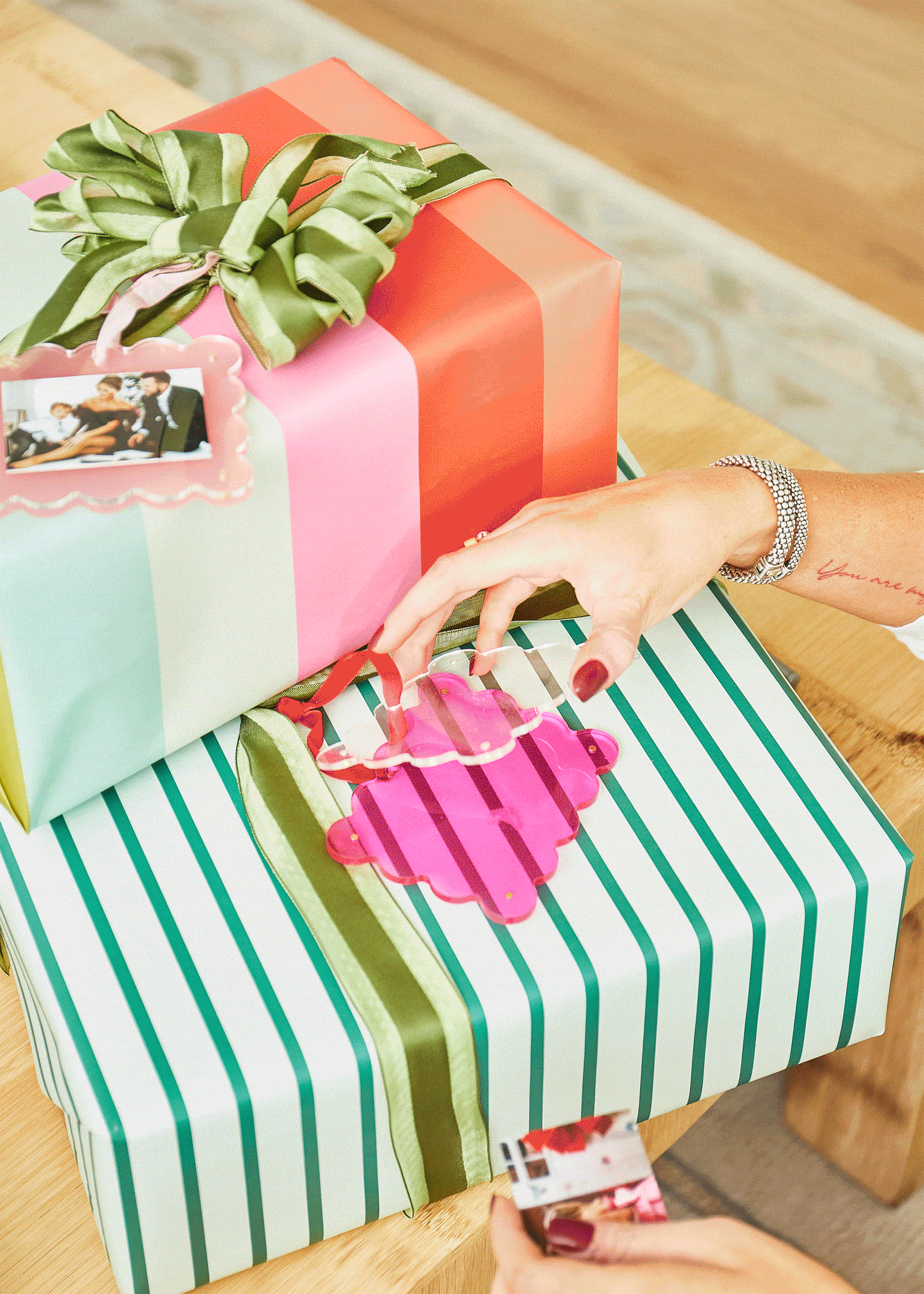 Frame Ornament - Hot Pink