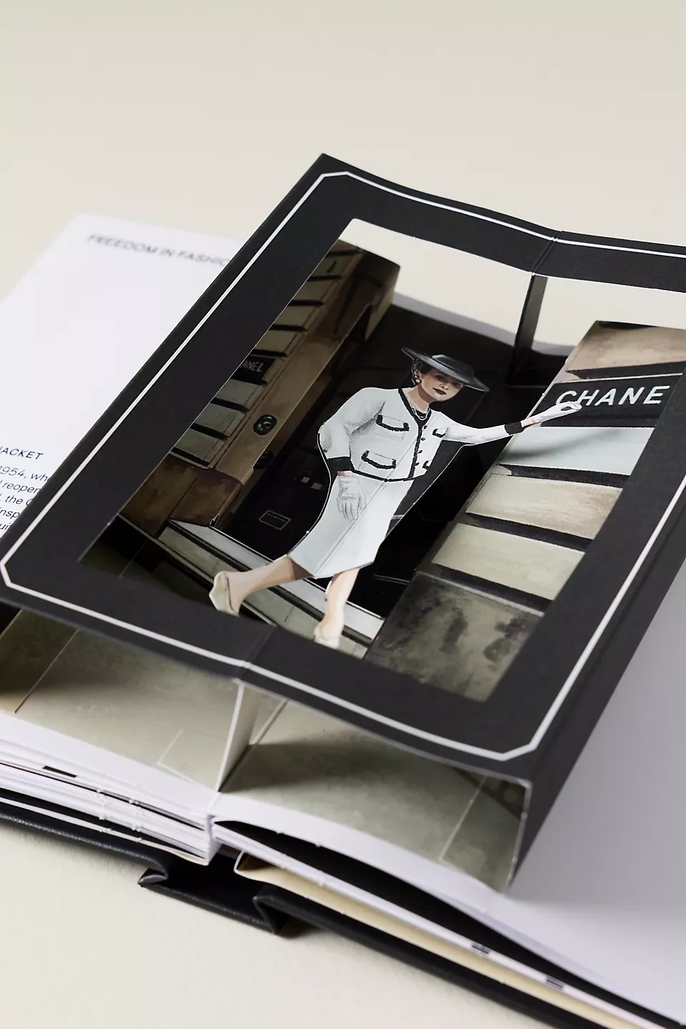 POP-UP CHANEL