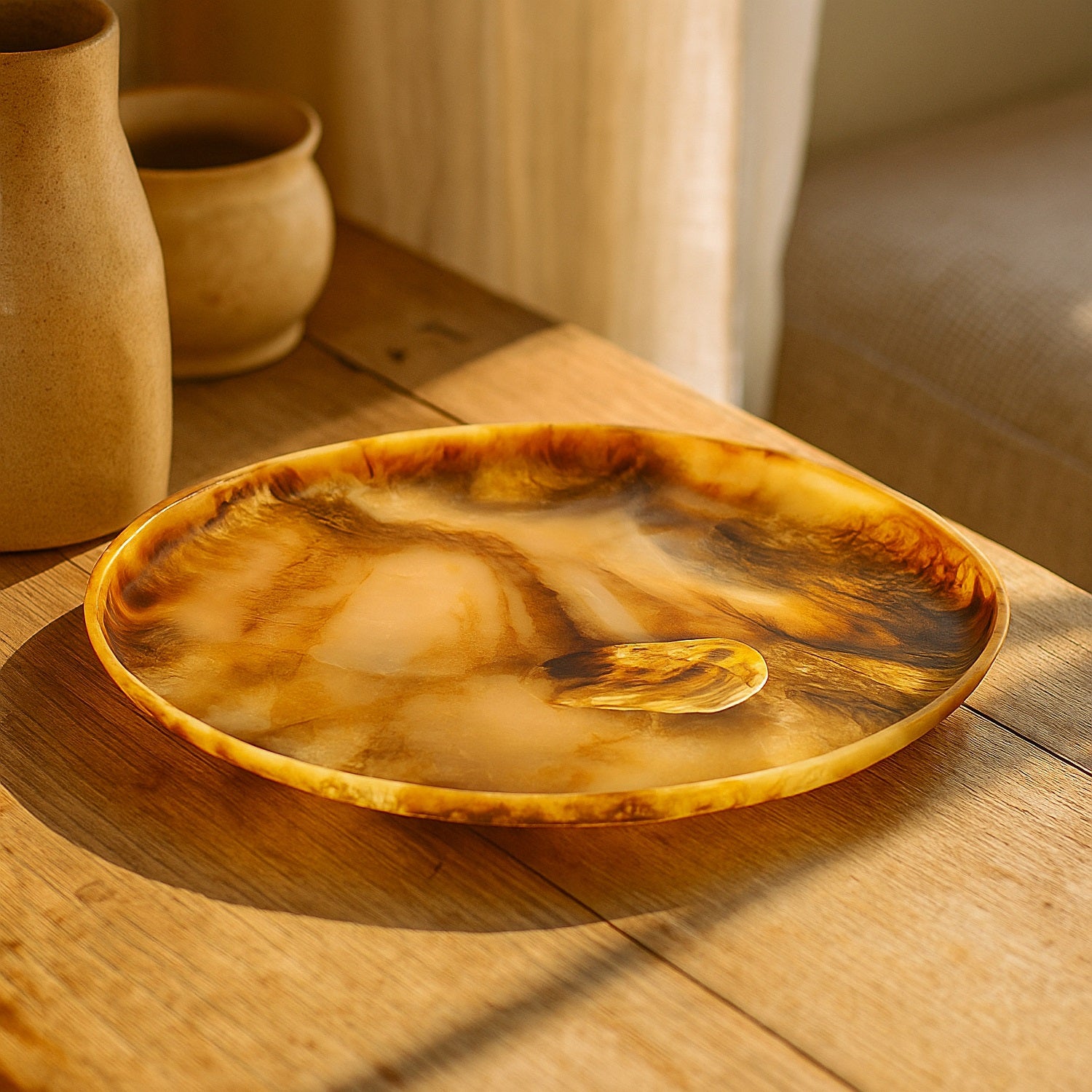 Tortoiseshell Resin Tray Dia 23.6"