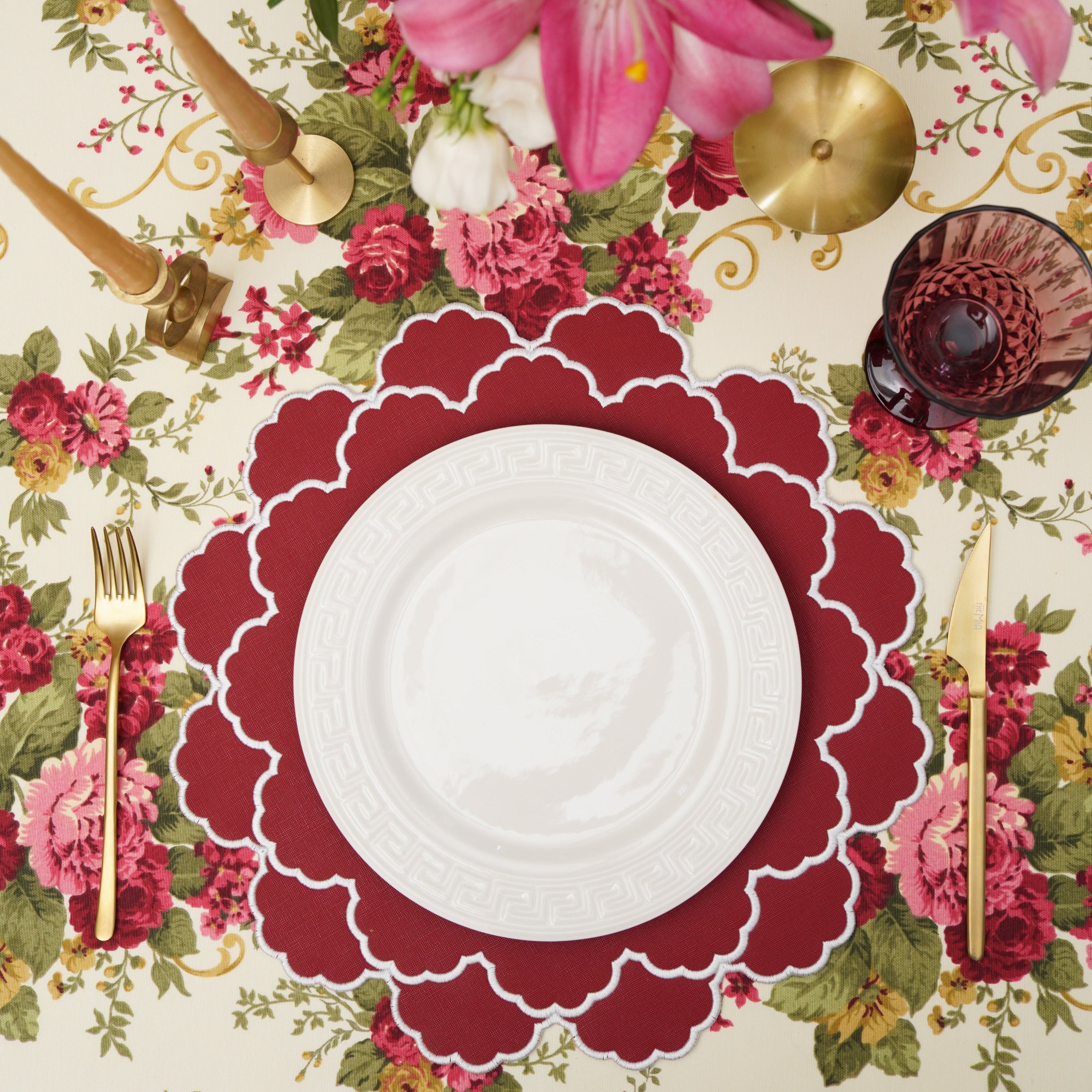 Red Scalloped Faux Leather Placemat