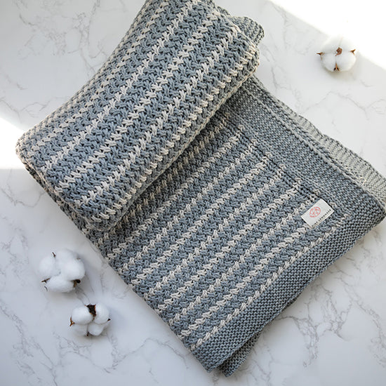Gray Linne Knit Blanket