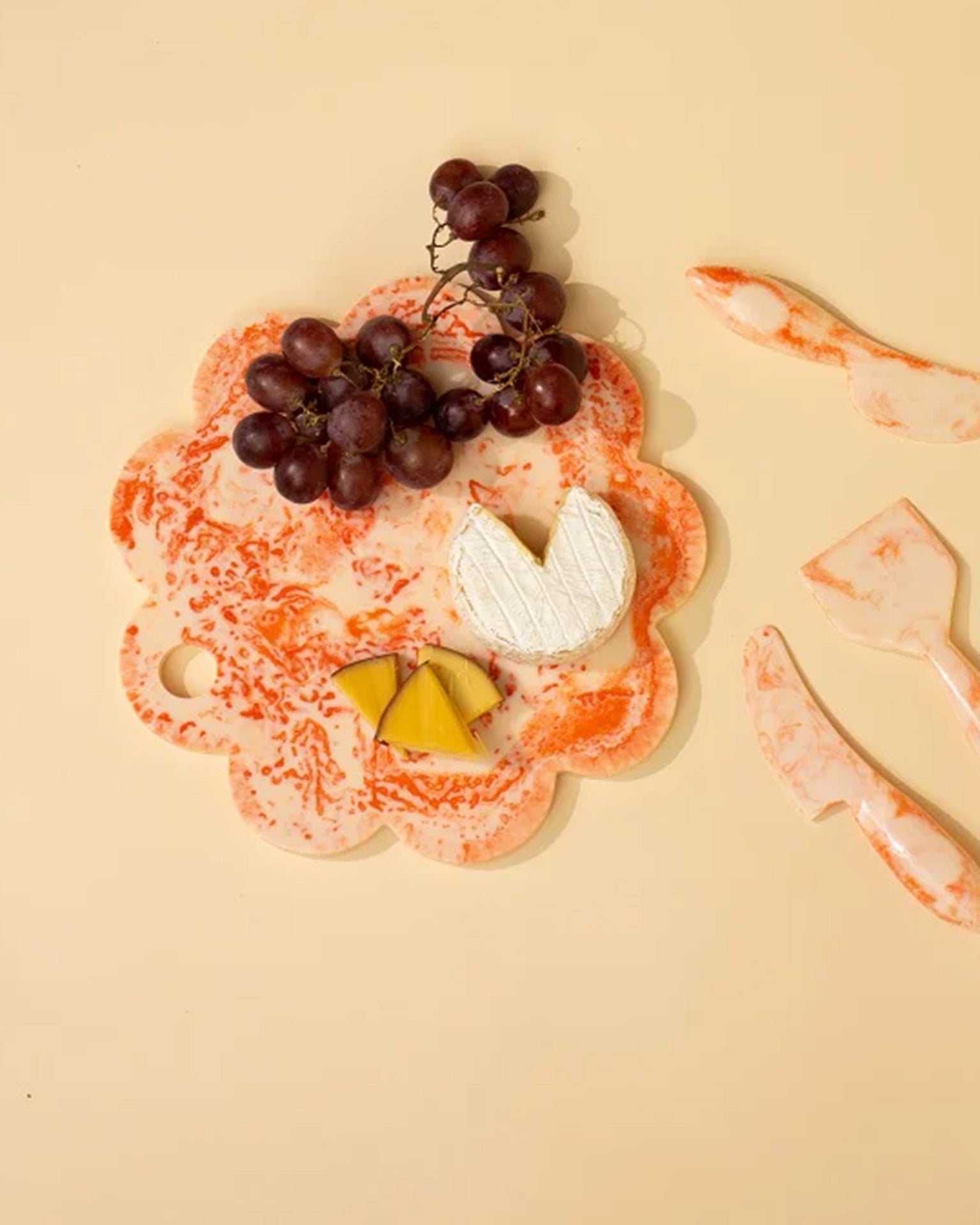 Scallop Resin Cheeseboard Ivory Pink