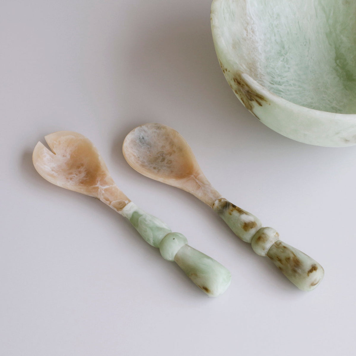 RESIN Giada Salad Servers - Jade Swirl