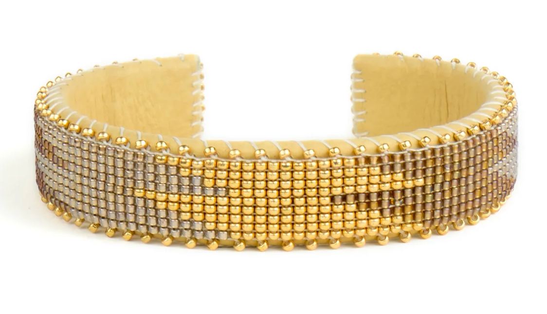 Aasha Small Glass Cuff