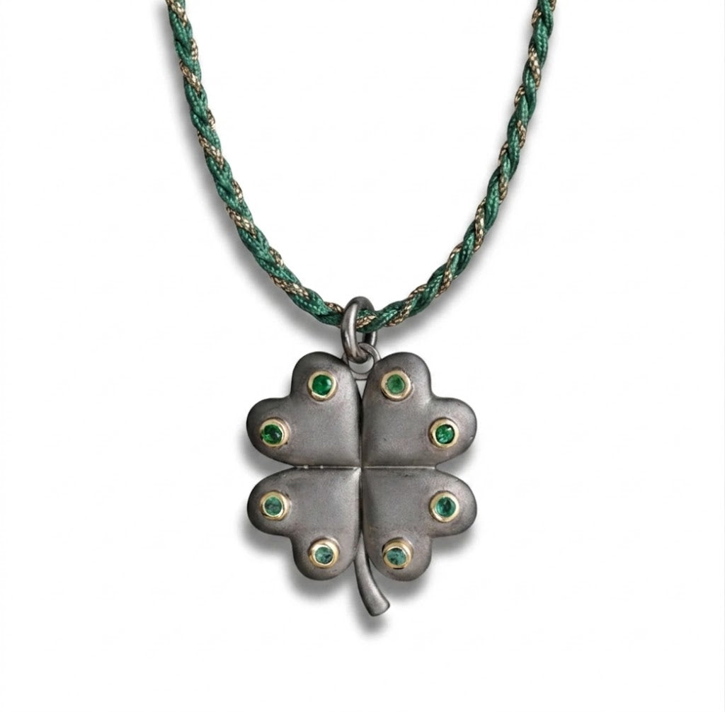 EMERALD CLOVER PENDANT ON GREEN AND GOLD ROPE NECKLACE