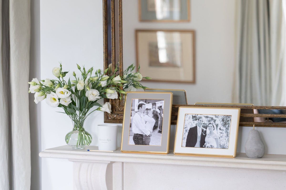 Curved Enamel Frame - White & Gold, 8x10