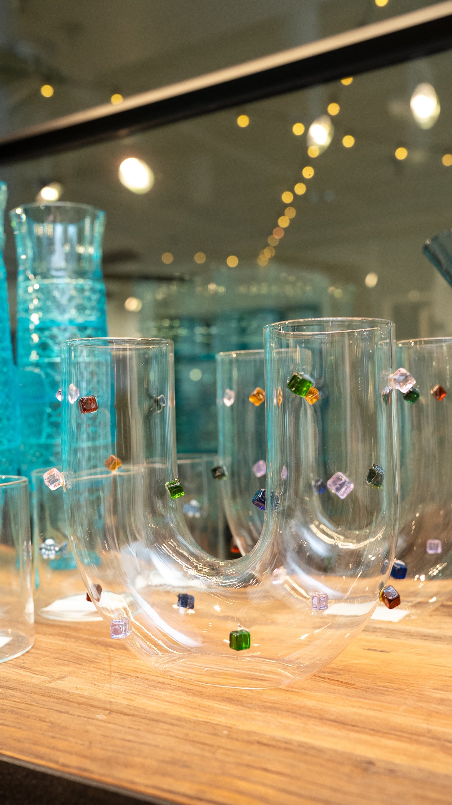 Jewel U Vase