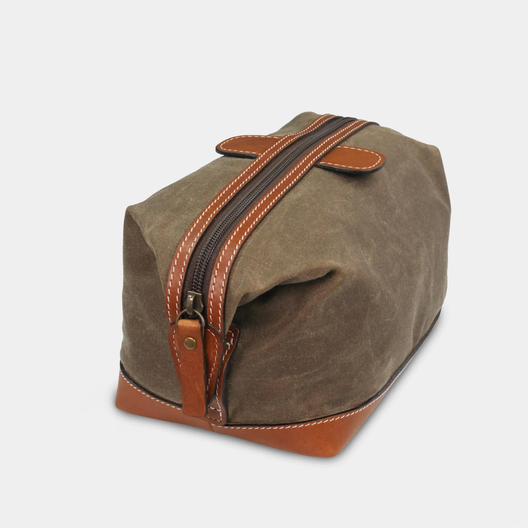 Atlanta Braves Waxed Canvas Dopp Kit