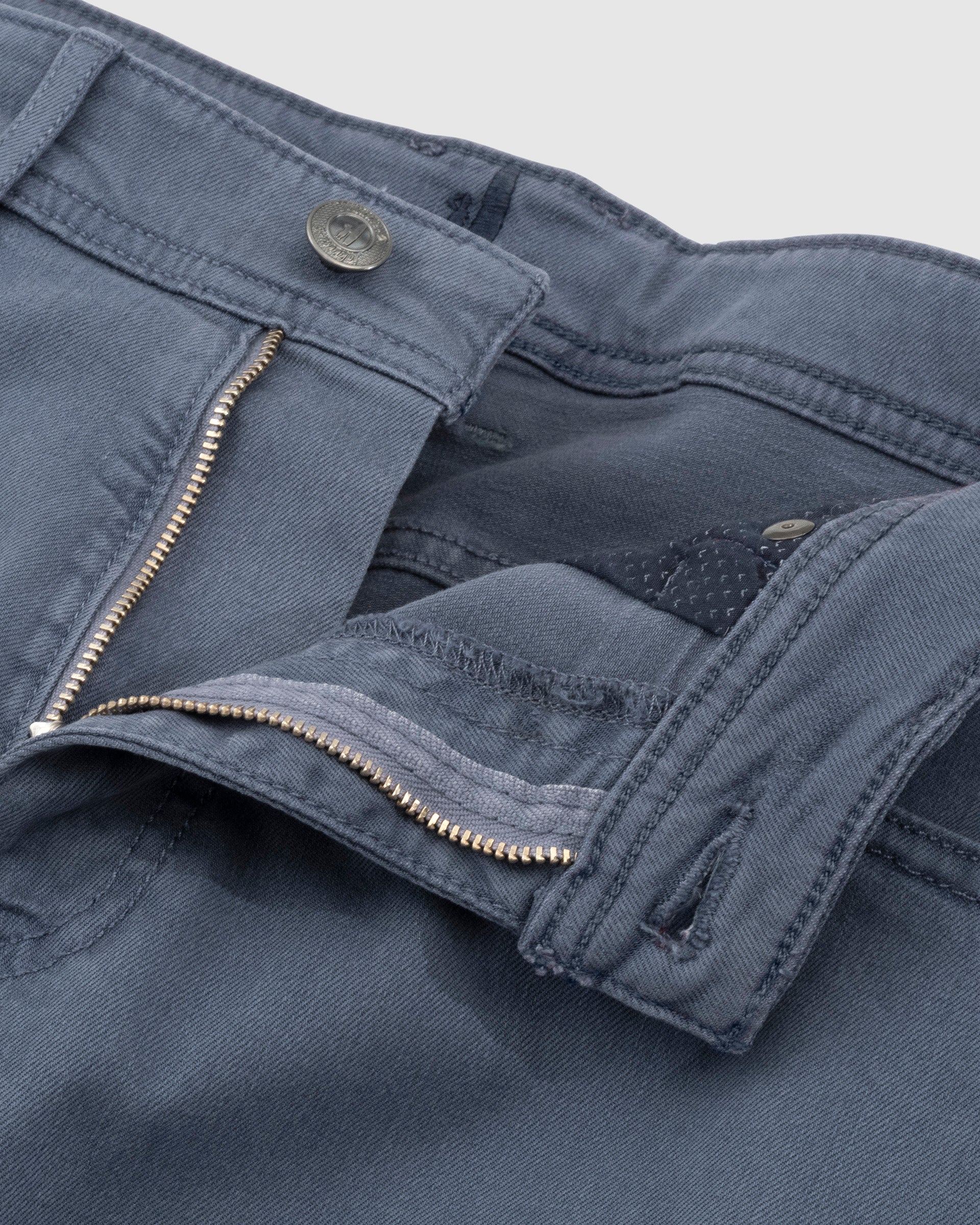 Atlas Lightweight Stretch 5-Pocket Jean