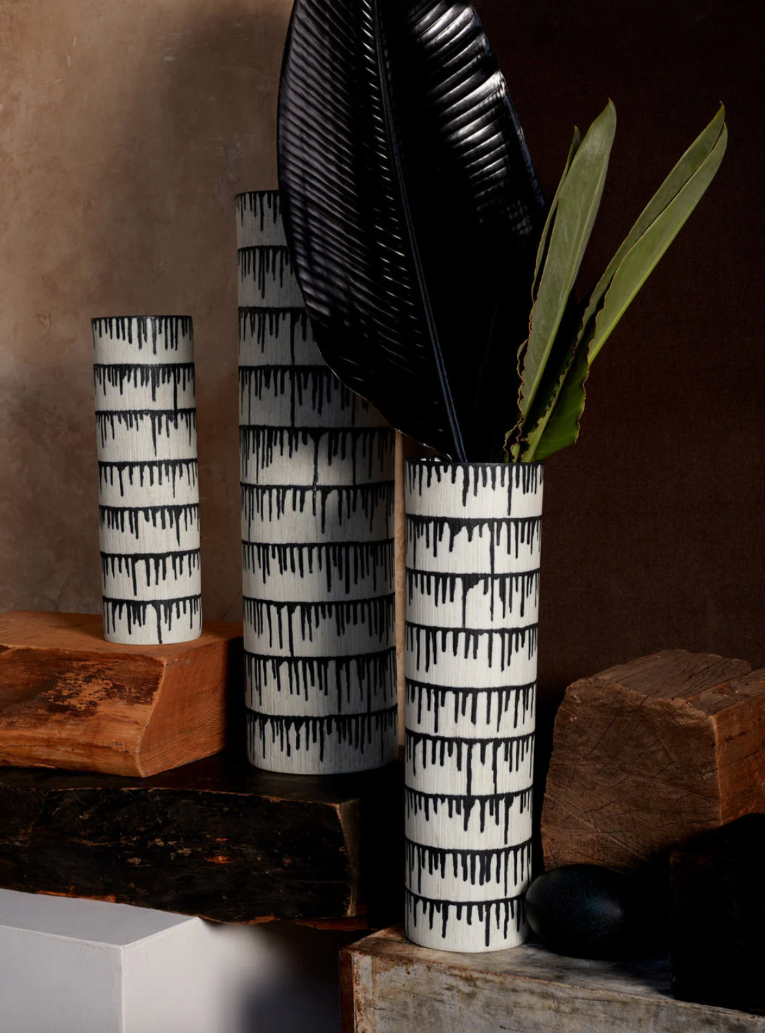 Tokasu Cylindrical Vase White & Indigo XL