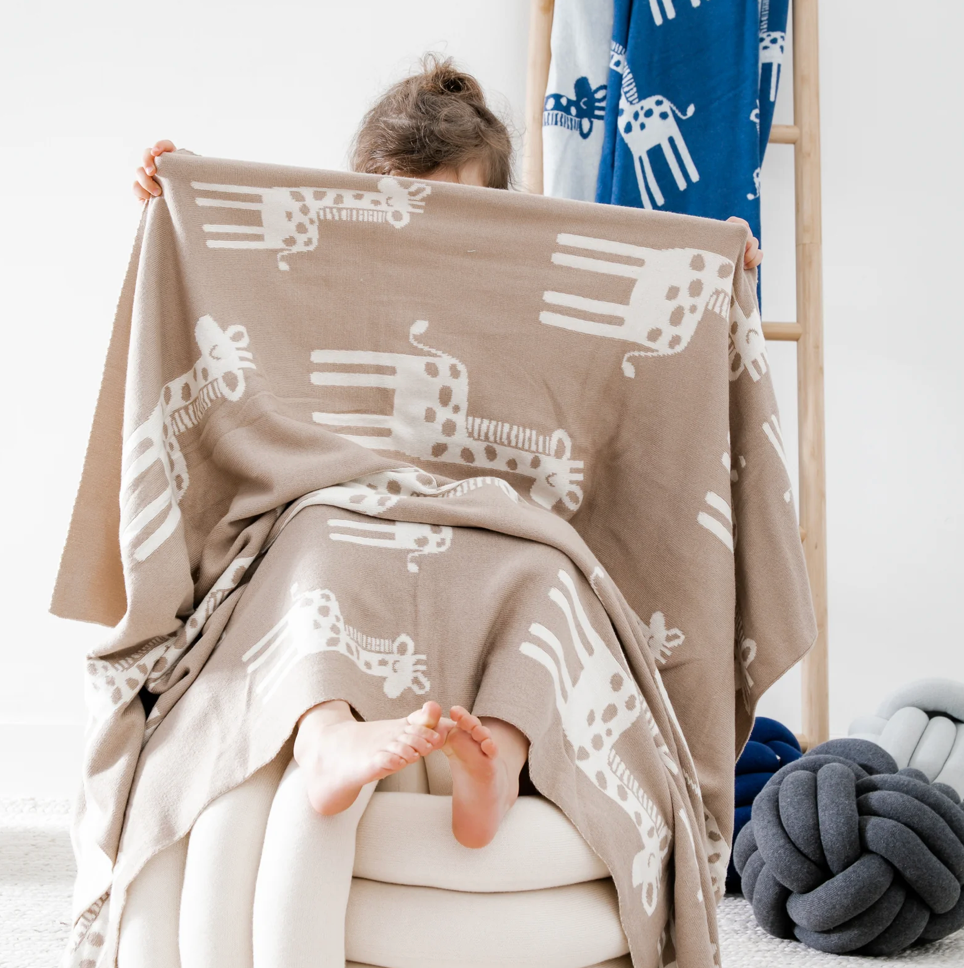 Giraffe Blanket Set in Stone/Natural