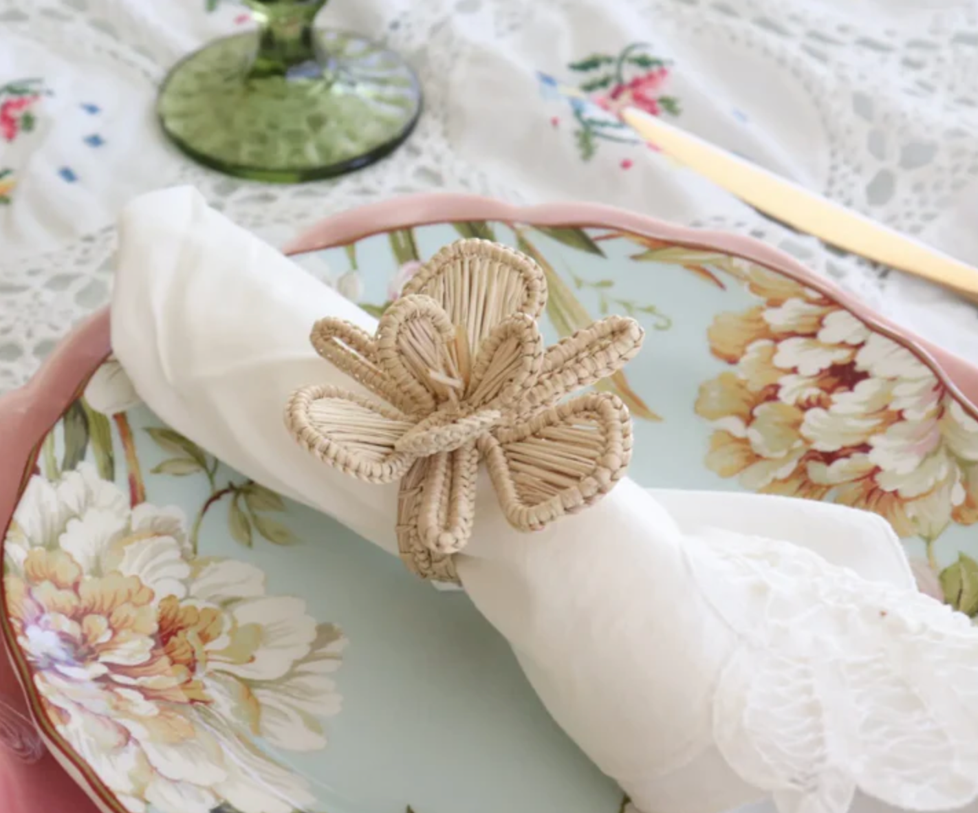 Orchid Napkin Ring in Natural