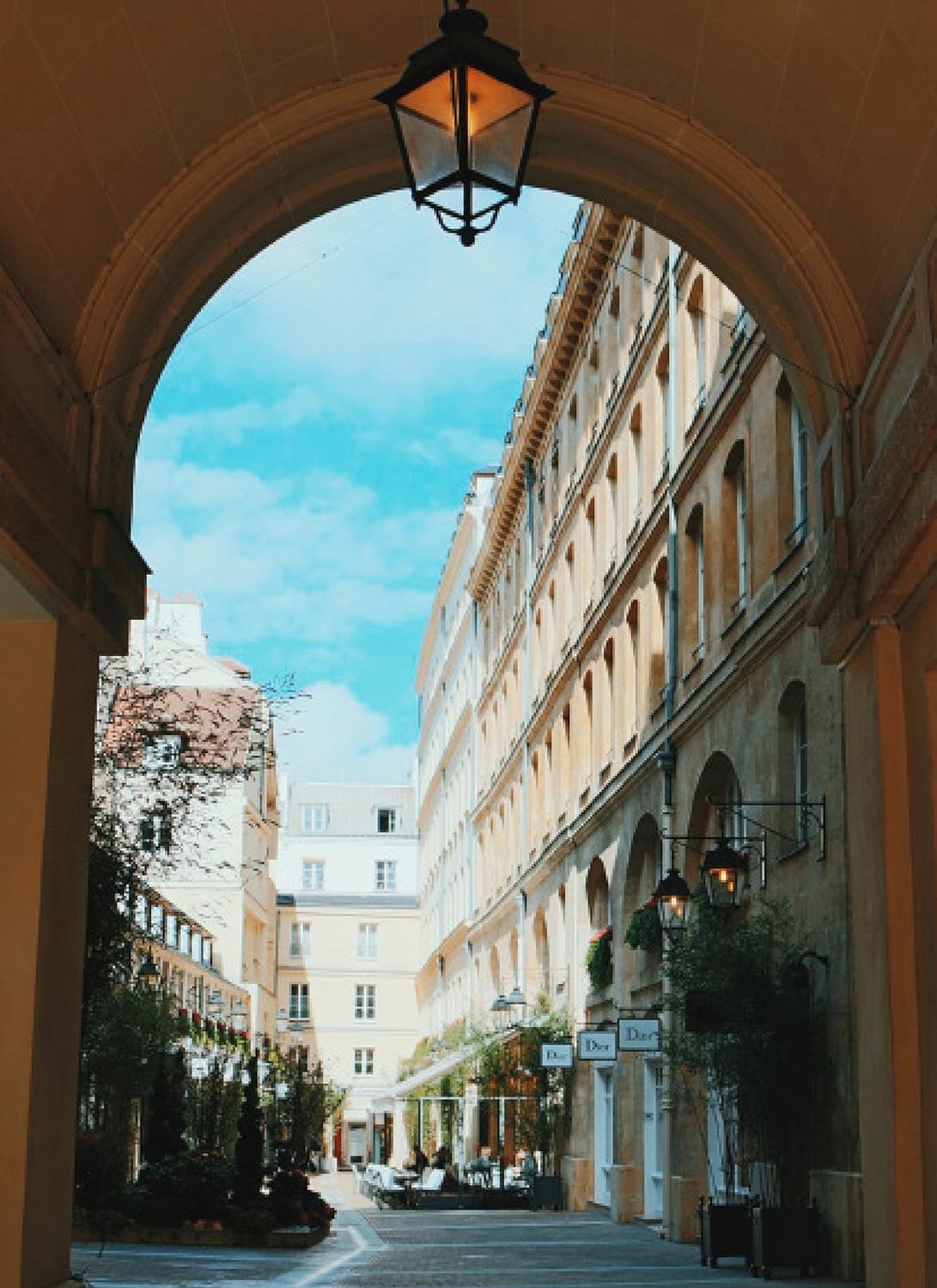 Don't Be A Tourist In Paris