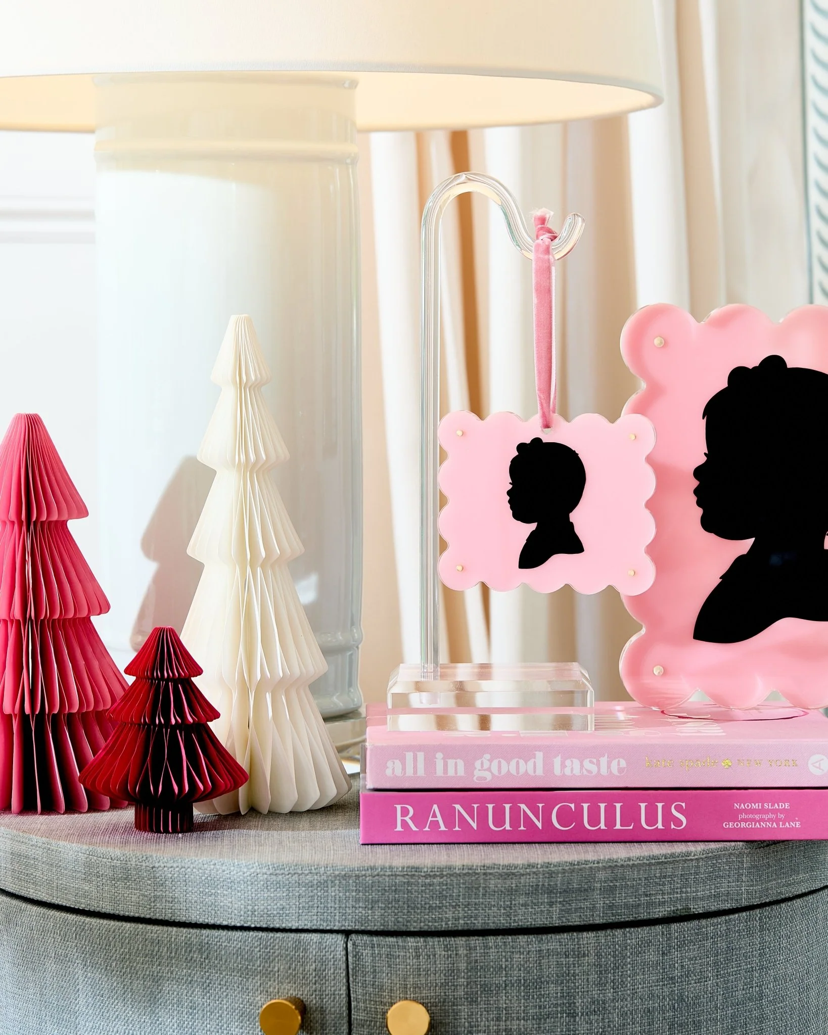 Frame Ornament - Light Pink