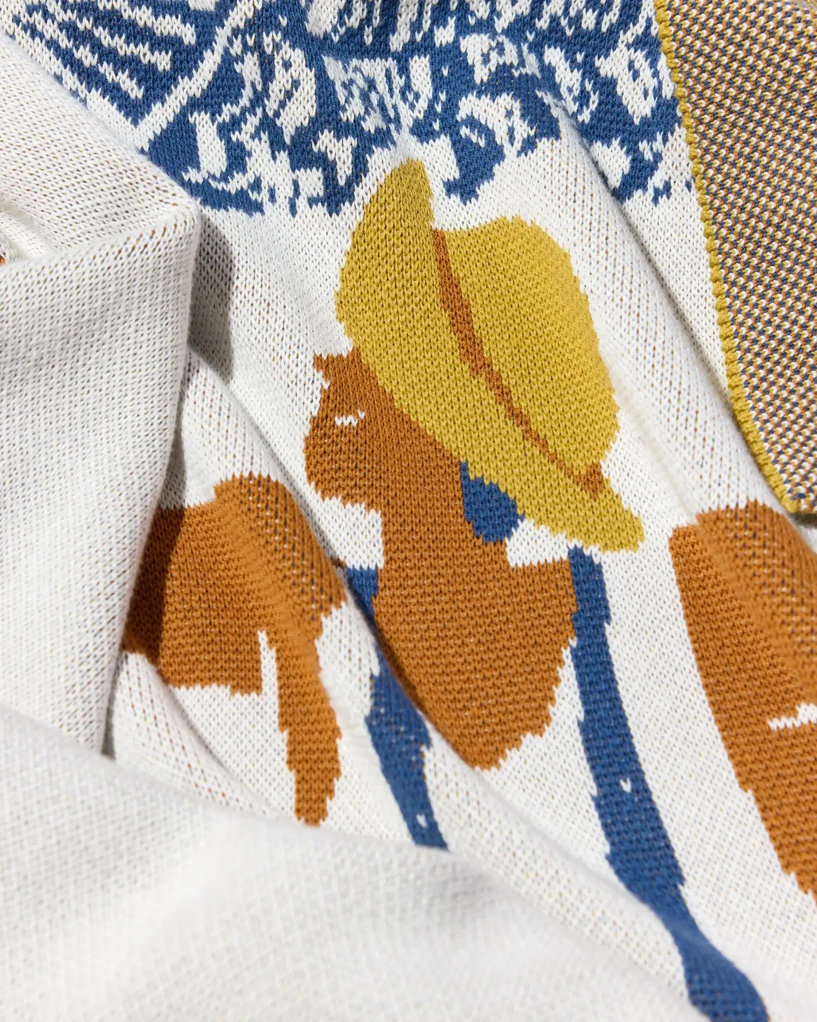 Un Beau Poisson Knit Blanket - Sunny Day