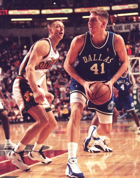 Basketball - The Ultimate Book