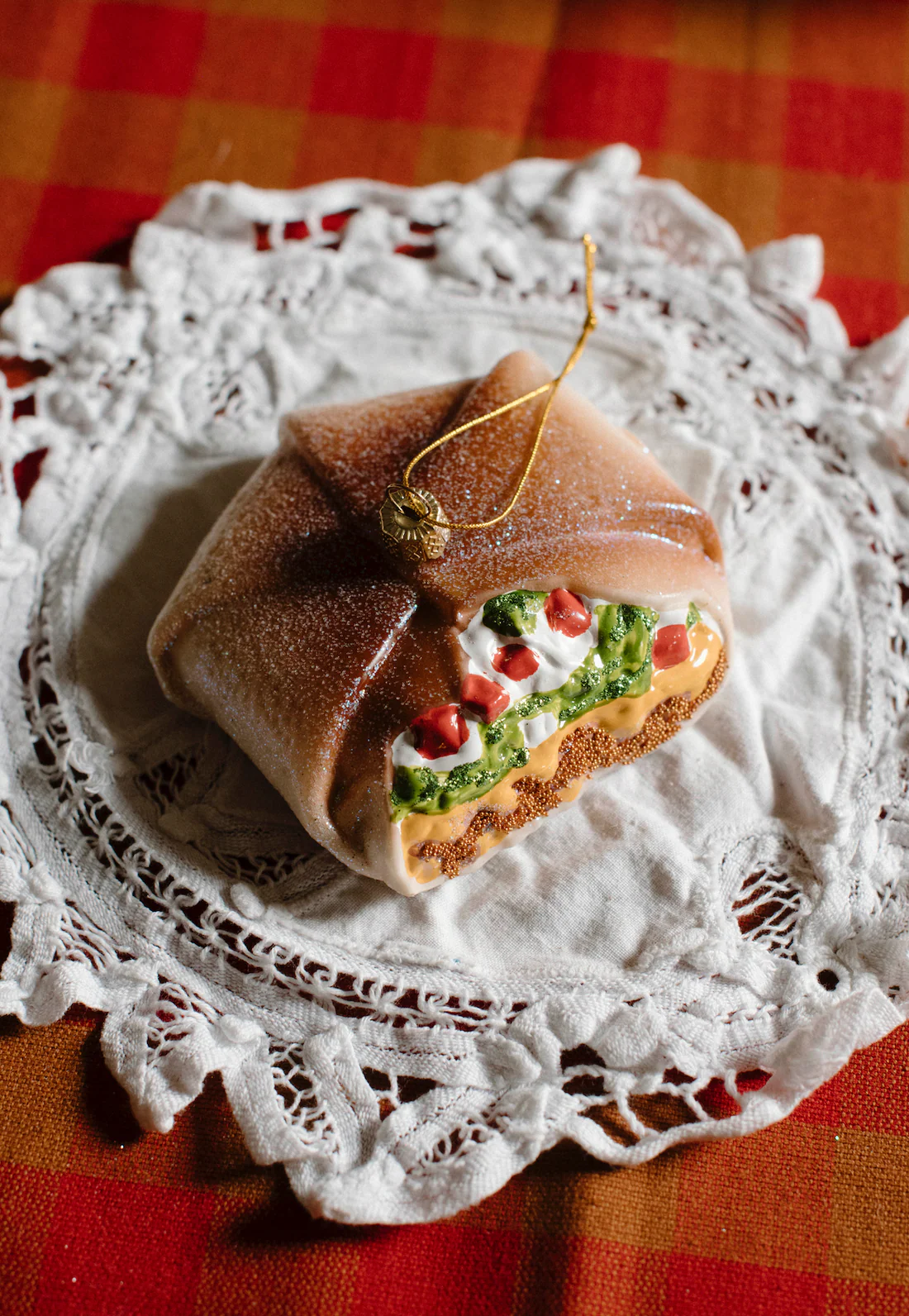CRUNCH WRAP ORNAMENT