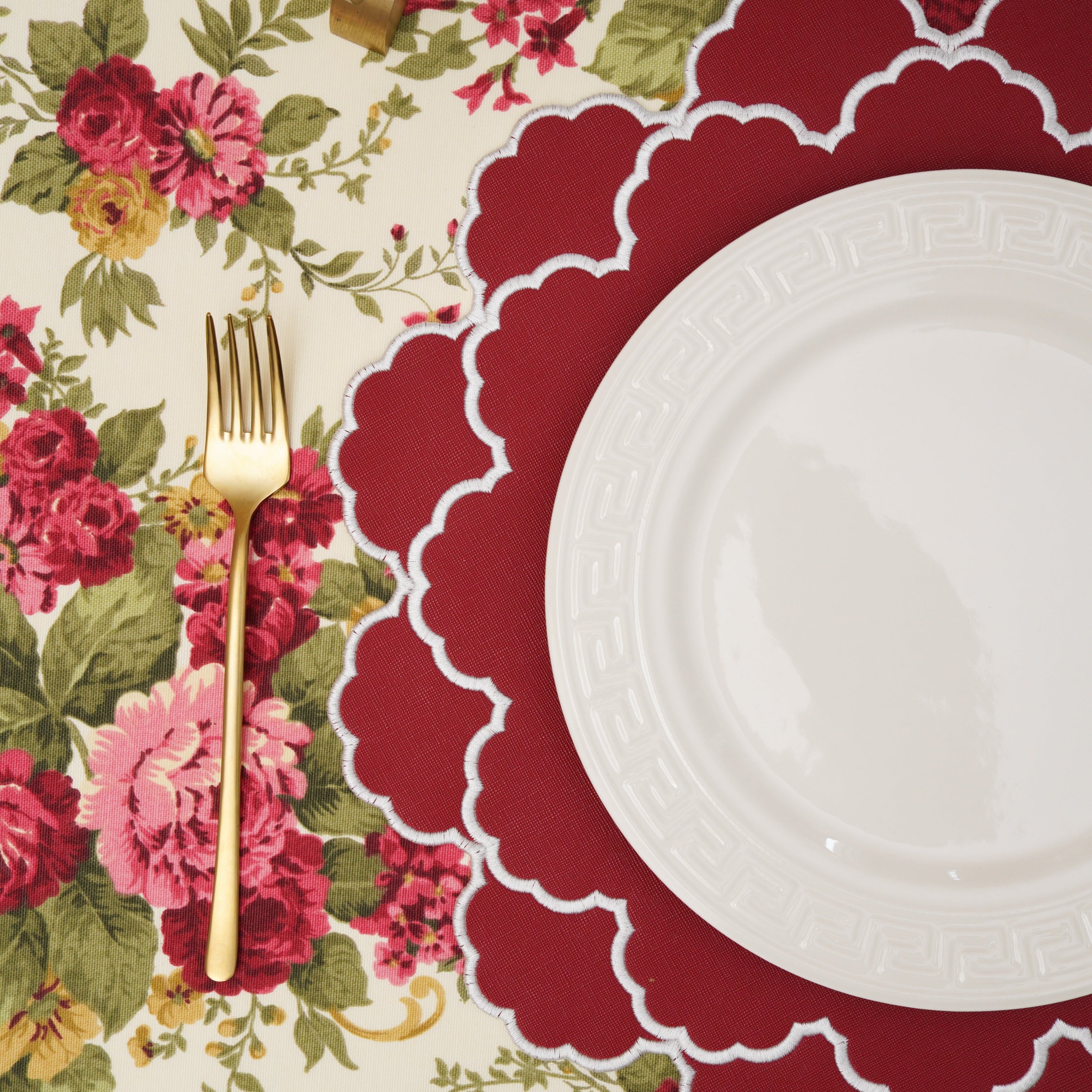 Red Scalloped Faux Leather Placemat